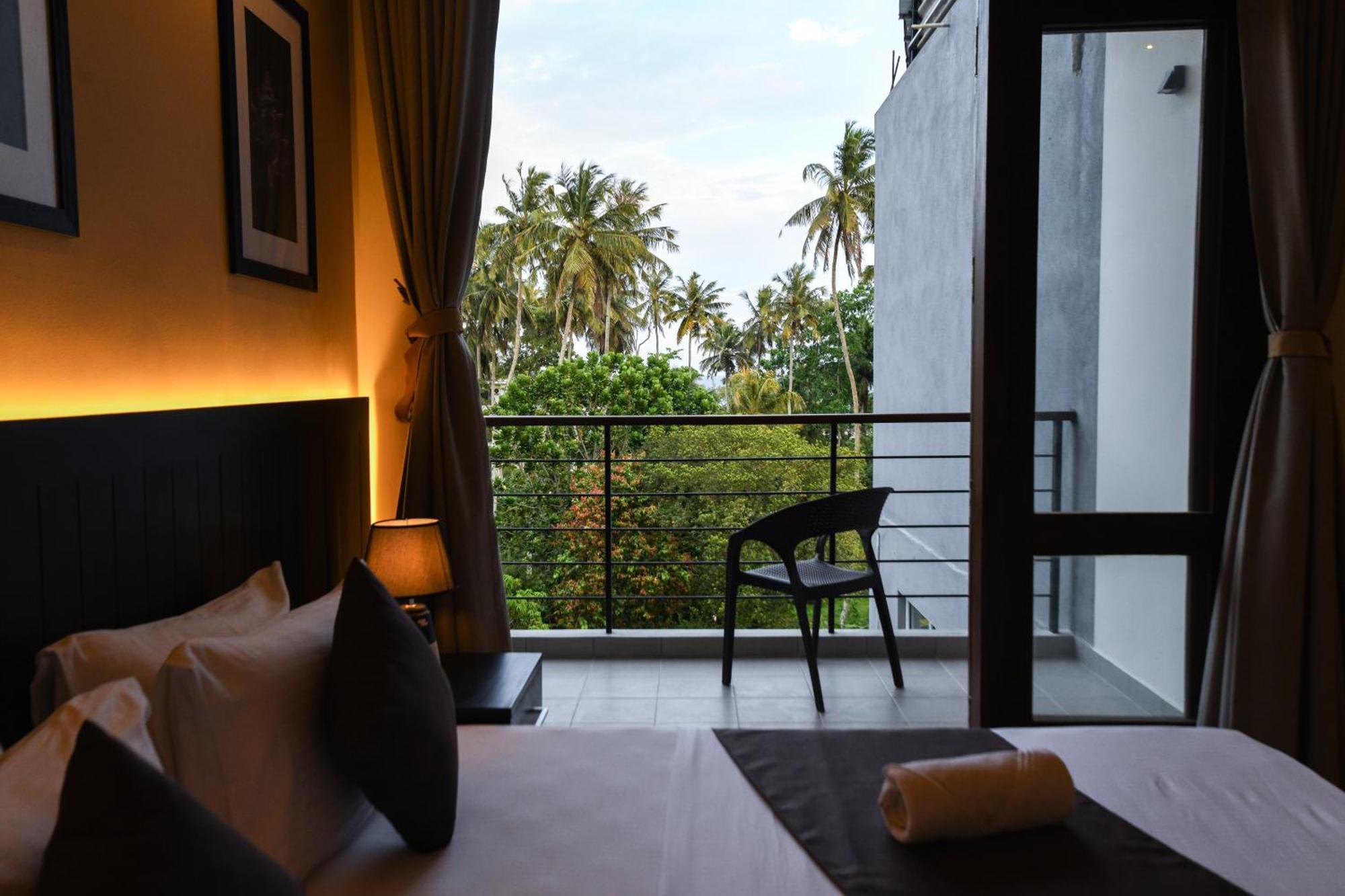 Hiriketiya Beach Resort Zuid-Dikwella Buitenkant foto